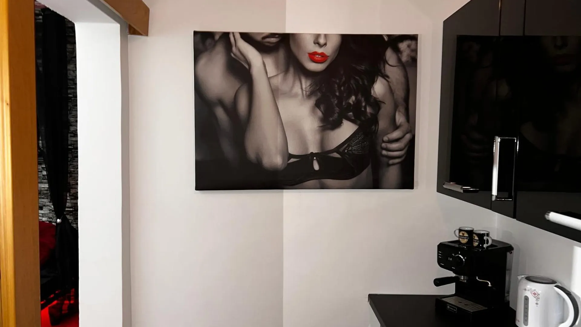 Heart Of Bucharest Erros Studio Romania